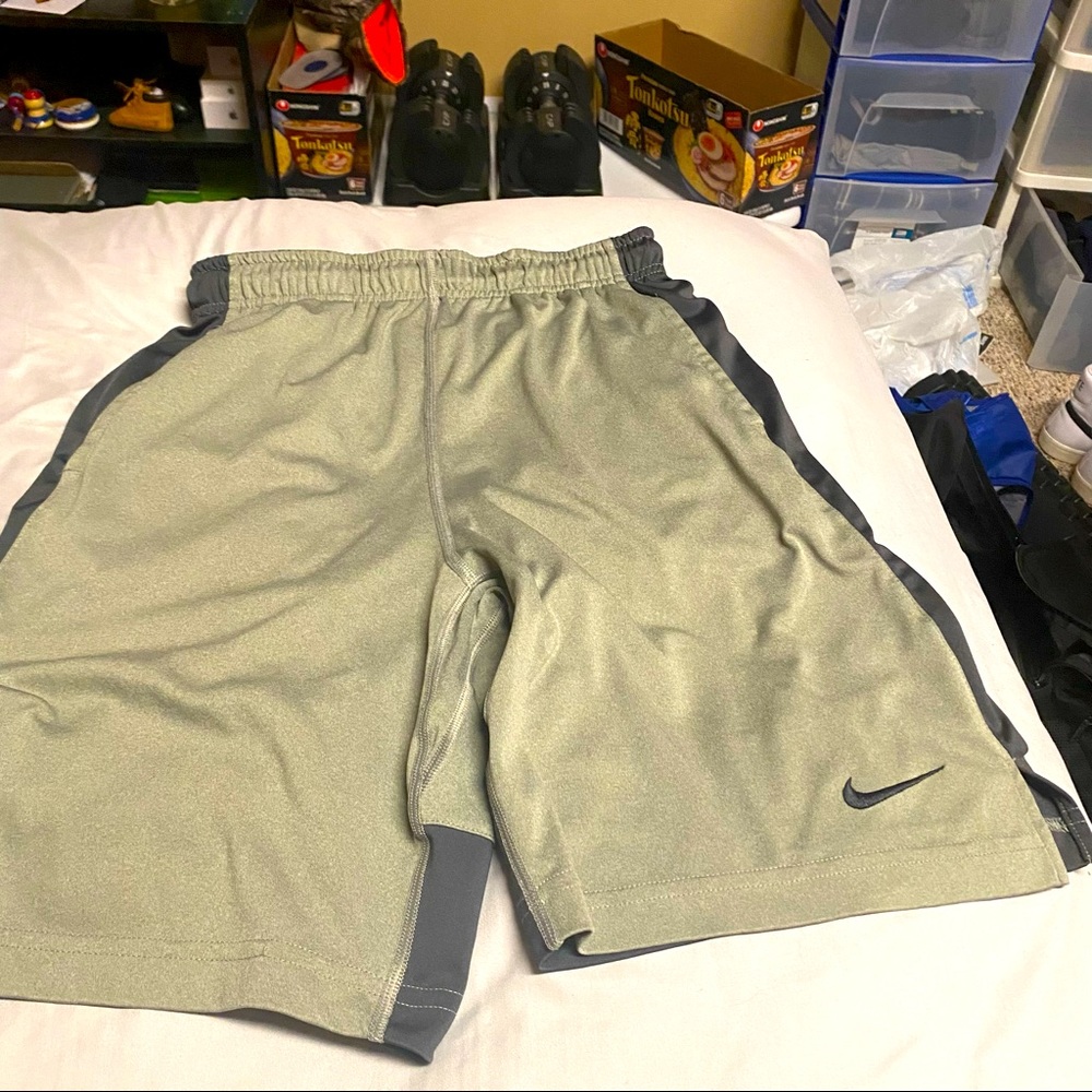 Boys Grey Nike Shorts XL